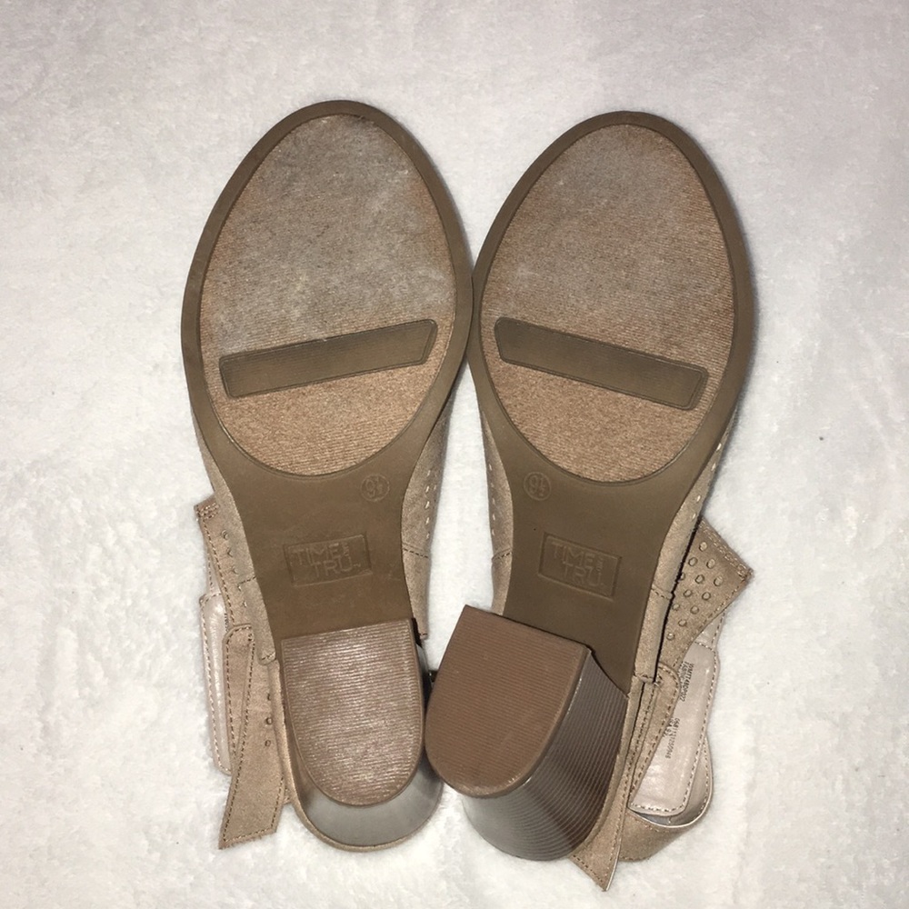 Light tan booties - Picture 3 of 5